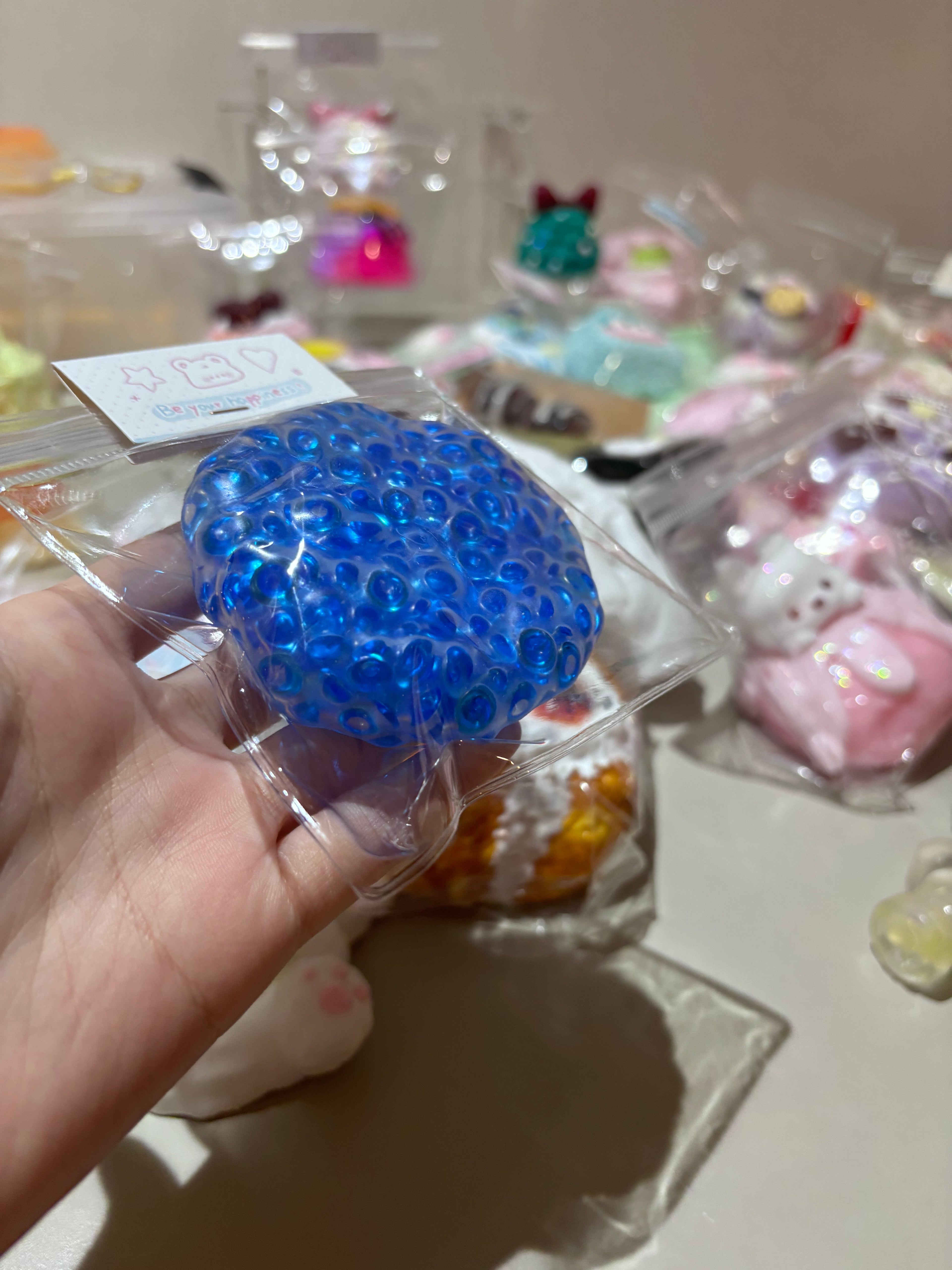 Crunchy bead ball clear blue